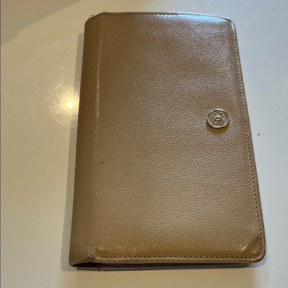 CHANEL Tan Leather Wallet with Logo - Picture 2 of 12